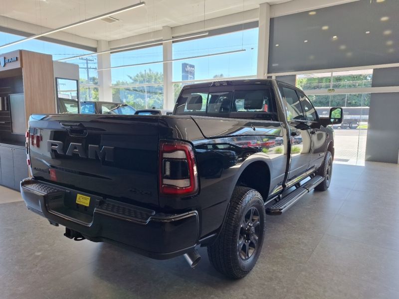 Ram 2500 6.7 I6 TURBO DIESEL LARAMIE NIGHT EDITION CD 4X4 AUTOMÁTICO 2024/2024 BETIOLO NOVOS E SEMINOVOS LAJEADO / Carros no Vale