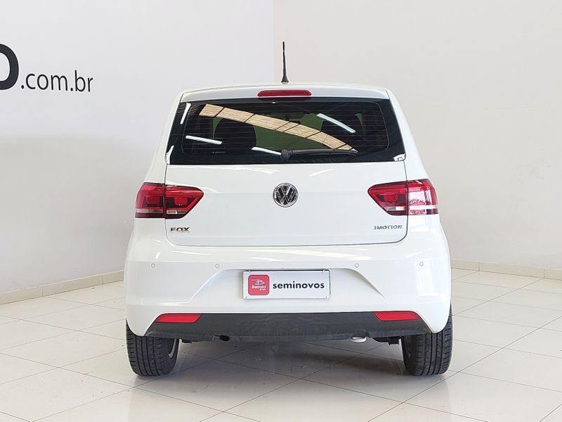 Volkswagen FOX 1.6 MSI TOTAL FLEX CONNECT 4P I-MOTION 2018/2019 BETIOLO NOVOS E SEMINOVOS LAJEADO / Carros no Vale