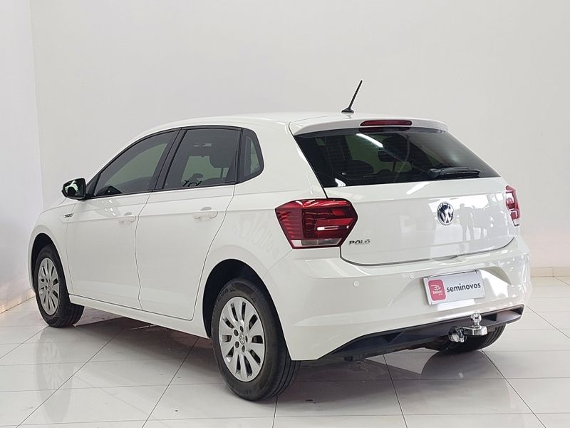 Volkswagen POLO 1.0 MPI TOTAL FLEX MANUAL 2020/2021 BETIOLO NOVOS E SEMINOVOS LAJEADO / Carros no Vale