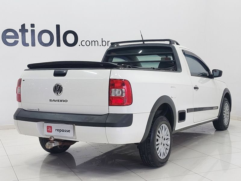 Volkswagen SAVEIRO 1.6 MI TRENDLINE CS 8V FLEX 2P MANUAL 2016/2016 BETIOLO NOVOS E SEMINOVOS LAJEADO / Carros no Vale