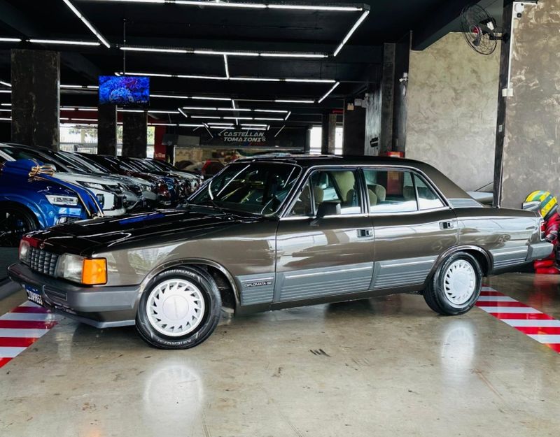 Chevrolet OPALA 4.1 DIPLOMATA SE 12V GASOLINA 4P MANUAL 1988/1989 CASTELLAN E TOMAZONI MOTORS CAXIAS DO SUL / Carros no Vale