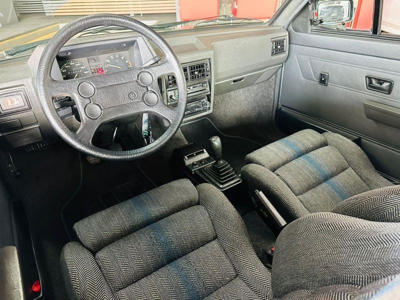 Volkswagen GOL 1.6 CL 8V GASOLINA 2P MANUAL 1992/1993 CASTELLAN E TOMAZONI MOTORS CAXIAS DO SUL / Carros no Vale