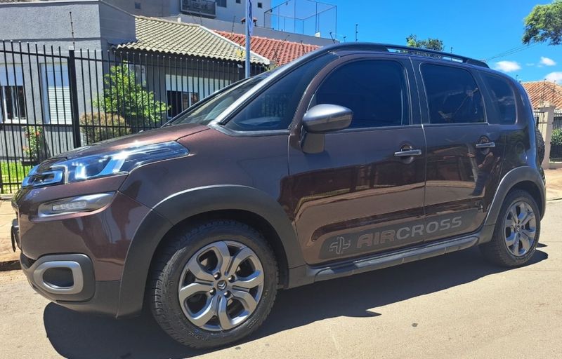 Citroen AIRCROSS 1.6 VTI 120 FLEX SHINE EAT6 2017/2018 CAMINHÕES & CAMIONETAS PASSO FUNDO / Carros no Vale