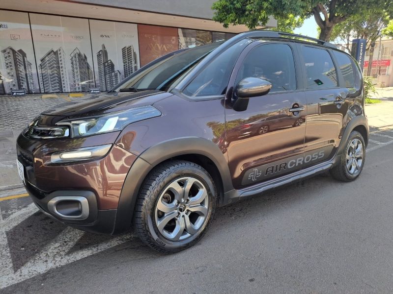 Citroen AIRCROSS 1.6 VTI 120 FLEX SHINE EAT6 2017/2018 CAMINHÕES & CAMIONETAS PASSO FUNDO / Carros no Vale