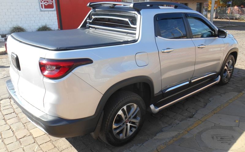 Fiat TORO 2.0 16V TURBO DIESEL FREEDOM 4WD AT9 2019/2019 CAMINHÕES & CAMIONETAS PASSO FUNDO / Carros no Vale