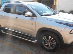 Fiat TORO 2.0 16V TURBO DIESEL FREEDOM 4WD AT9 2019/2019 CAMINHÕES & CAMIONETAS PASSO FUNDO / Carros no Vale