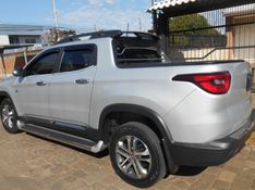 Fiat TORO 2.0 16V TURBO DIESEL FREEDOM 4WD AT9 2019/2019 CAMINHÕES & CAMIONETAS PASSO FUNDO / Carros no Vale