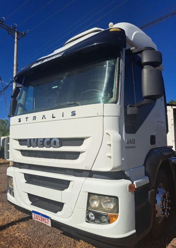 Iveco Stralis 600-S44T TA 6×2 EUROT (E5) 2013/2014 CAMINHÕES & CAMIONETAS PASSO FUNDO / Carros no Vale