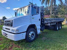 Mercedes-Benz 1620 L-1620 3-Eixos 2p Graneleira 2004/2004 CAMINHÕES & CAMIONETAS PASSO FUNDO / Carros no Vale