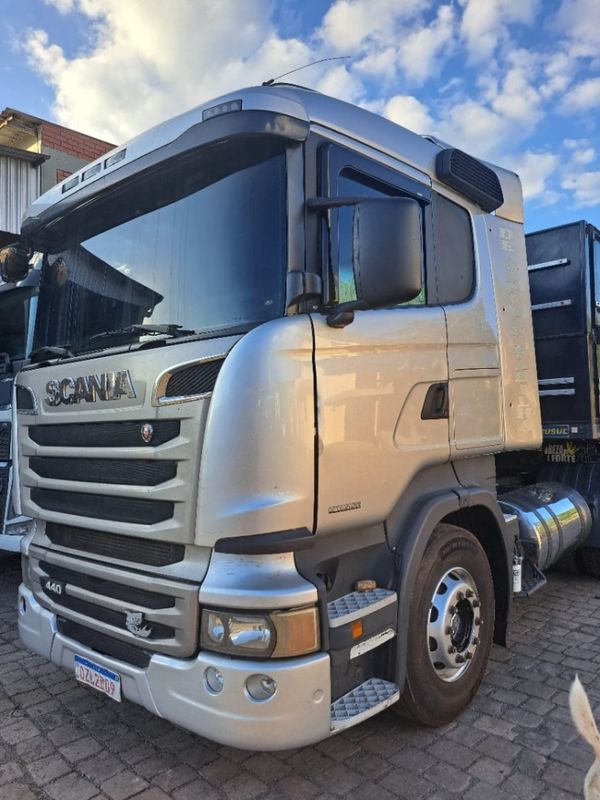 Scania R440 R-440 3-Eixos/A 6×2 + Recrosul 4 Eixos 19 2014/2014 CAMINHÕES & CAMIONETAS PASSO FUNDO / Carros no Vale