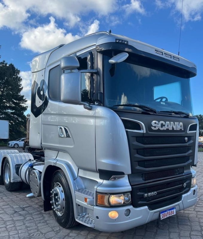 Scania R540 R-560 A 6×4 E5 2014/2014 CAMINHÕES & CAMIONETAS PASSO FUNDO / Carros no Vale