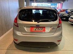 Ford Fiesta 16SEL AT 2017/2017 ENZO MULTIMARCAS CAXIAS DO SUL / Carros no Vale