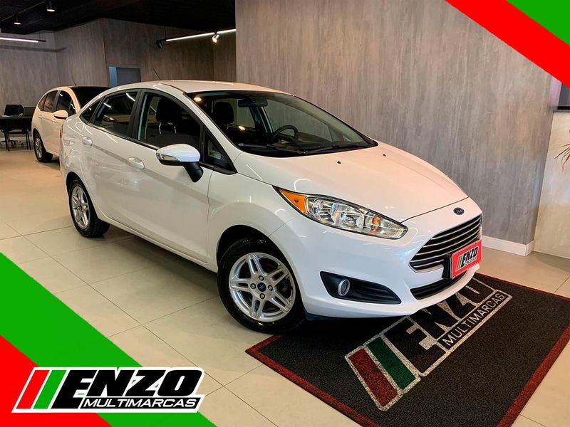 Ford Fiesta / SD.16SELAT 2017/2017 ENZO MULTIMARCAS CAXIAS DO SUL / Carros no Vale