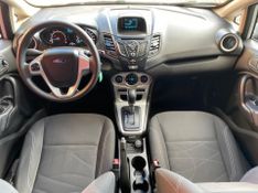 Ford Fiesta / SD.16SELAT 2017/2017 ENZO MULTIMARCAS CAXIAS DO SUL / Carros no Vale