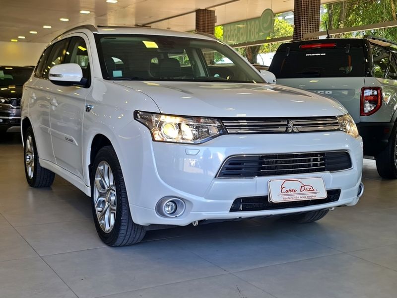 Mitsubishi OUTLANDER 2.0 PHEV 16V HÍBRIDO 4P AUTOMÁTICO 2015/2015 CARRO DEZ NOVO HAMBURGO / Carros no Vale