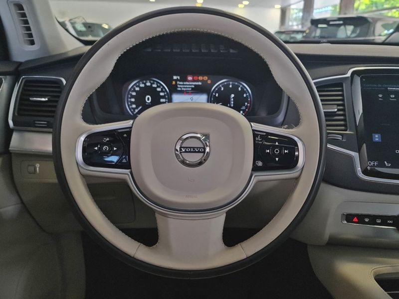 Volvo XC90 2.0 T6 GASOLINA MOMENTUM AWD GEARTRONIC 2018/2019 CARRO DEZ NOVO HAMBURGO / Carros no Vale