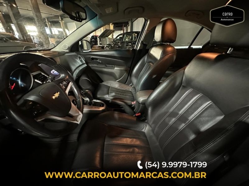 Chevrolet CRUZE 1.8 LT 16V FLEX 4P AUTOMÁTICO 2016/2016 CARRO AUTOMARCAS CAXIAS DO SUL / Carros no Vale