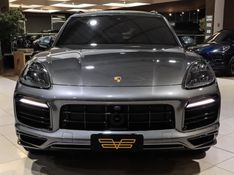 Porsche CAYENNE 3.0 V6 E-HYBRID AWD TIPTRONIC S 2019/2020 VIA BELLA VEÍCULOS ESPECIAIS CAXIAS DO SUL / Carros no Vale