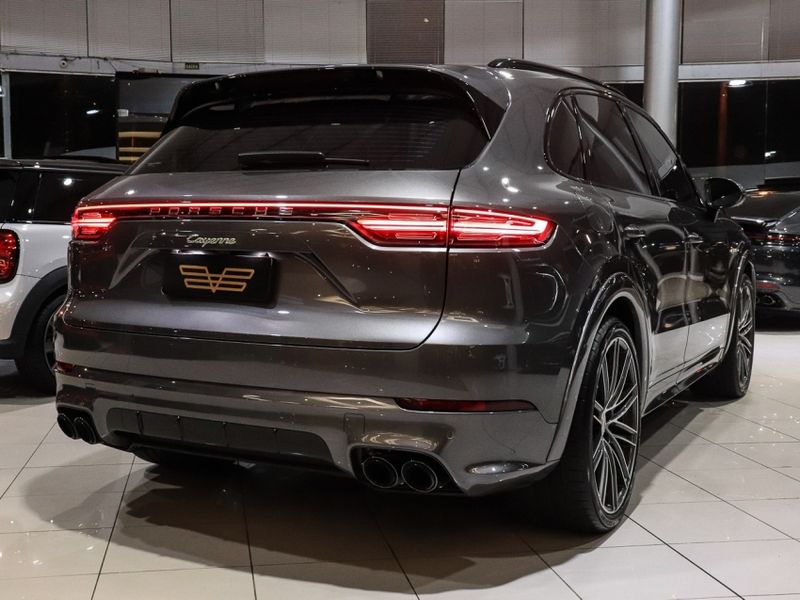 Porsche CAYENNE 3.0 V6 E-HYBRID AWD TIPTRONIC S 2019/2020 VIA BELLA VEÍCULOS ESPECIAIS CAXIAS DO SUL / Carros no Vale