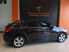 Chevrolet CRUZE 1.8 LT SPORT6 16V FLEX 4P MANUAL 2013/2013 VINTAGE VEÍCULOS CAXIAS DO SUL / Carros no Vale