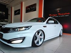 KIA OPTIMA 2.4 EX 16V GASOLINA 4P AUTOMÁTICO 2013/2014 VINTAGE VEÍCULOS CAXIAS DO SUL / Carros no Vale