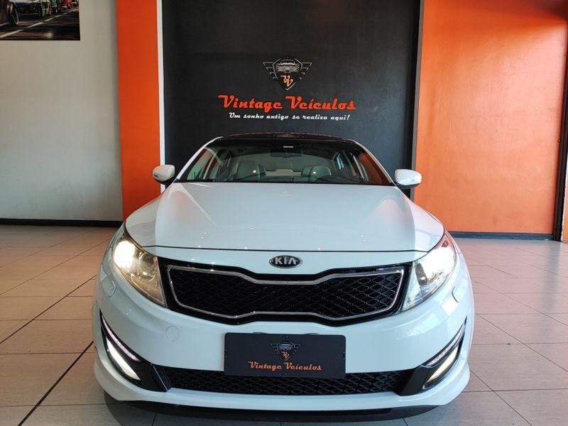 KIA OPTIMA 2.4 EX 16V GASOLINA 4P AUTOMÁTICO 2013/2014 VINTAGE VEÍCULOS CAXIAS DO SUL / Carros no Vale