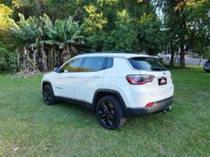 Jeep COMPASS LONGITUDE 2.0 2018 GRASSI VEÍCULOS LAJEADO / Carros no Vale