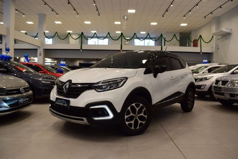 Renault CAPTUR ICONIC 1.3 2022 DINAMICA-CAR VENÂNCIO AIRES / Carros no Vale