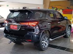 Toyota HILUX SW4 SRX 2.8 2020 HÉLIO AUTOMÓVEIS LAJEADO / Carros no Vale