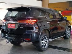 Toyota HILUX SW4 SRX 2.8 2020 HÉLIO AUTOMÓVEIS LAJEADO / Carros no Vale