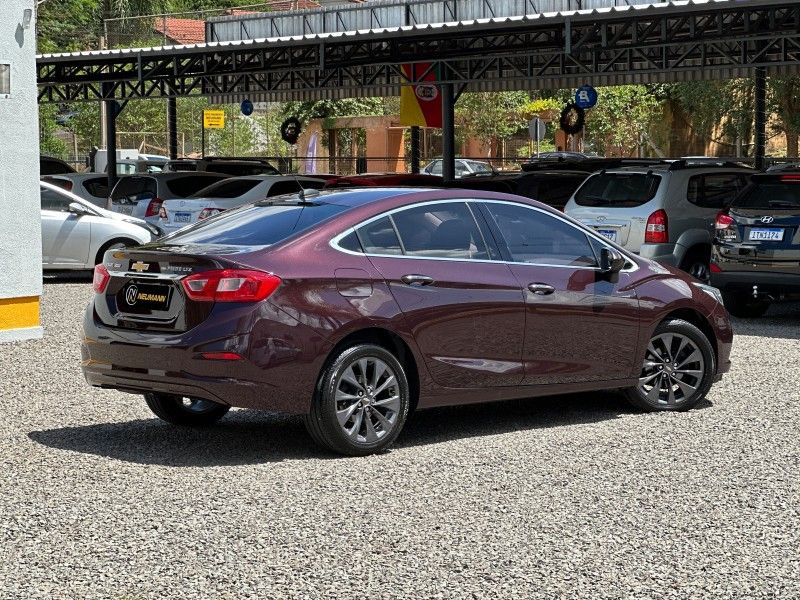 Chevrolet CRUZE SEDAN LTZ 1.4 16V 2017 NEUMANN VEÍCULOS ARROIO DO MEIO / Carros no Vale