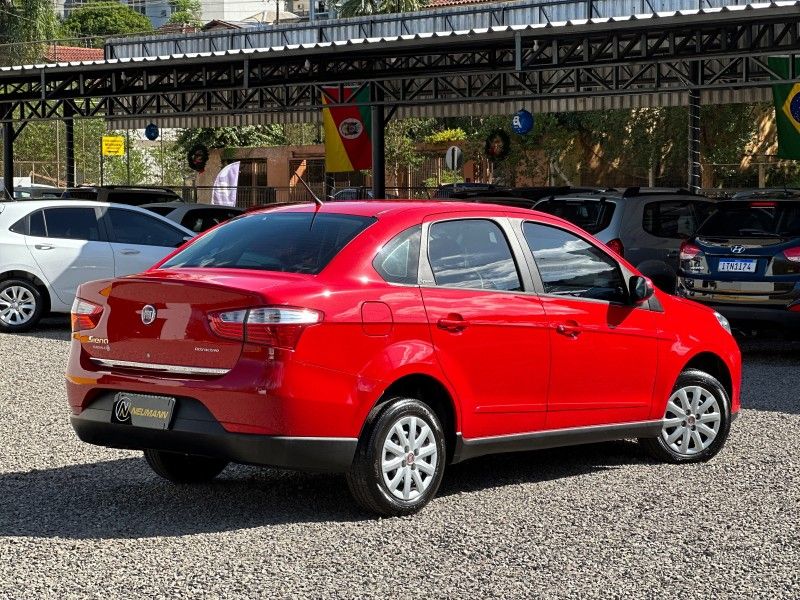 Fiat GRAND SIENA ATTRACTIVE 1.4 16V 2013 NEUMANN VEÍCULOS ARROIO DO MEIO / Carros no Vale