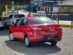 Fiat GRAND SIENA ATTRACTIVE 1.4 16V 2013 NEUMANN VEÍCULOS ARROIO DO MEIO / Carros no Vale