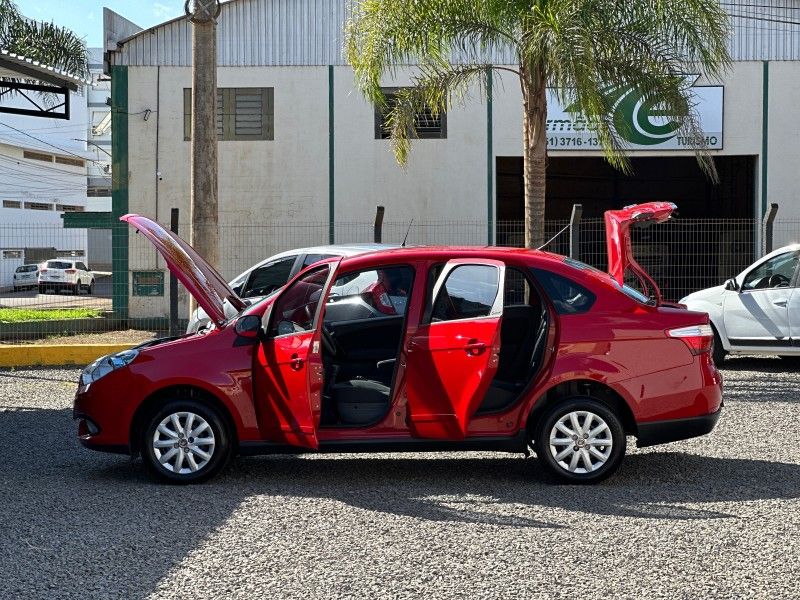 Fiat GRAND SIENA ATTRACTIVE 1.4 16V 2013 NEUMANN VEÍCULOS ARROIO DO MEIO / Carros no Vale