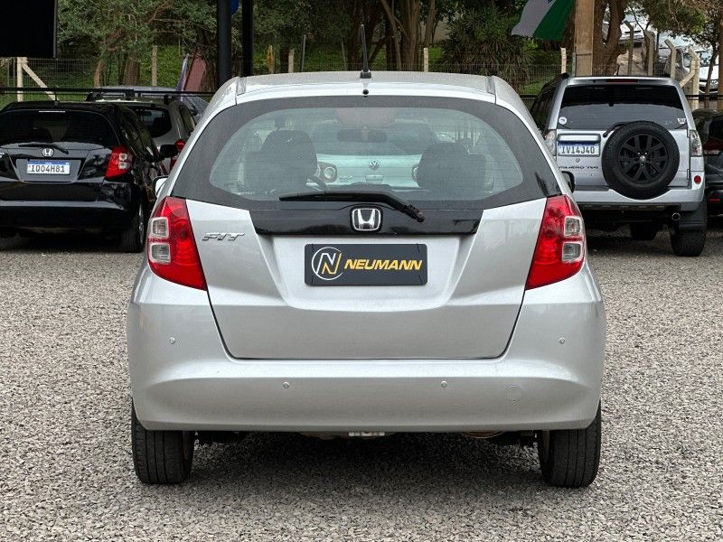 Honda FIT LX 1.4 2010 NEUMANN VEÍCULOS ARROIO DO MEIO / Carros no Vale