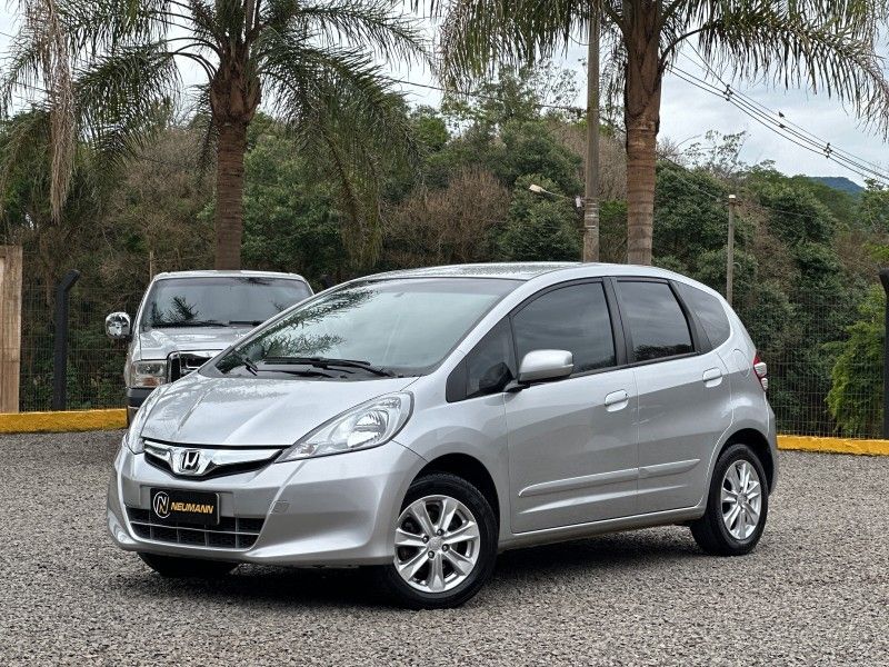 Honda FIT LX 1.4 2014 NEUMANN VEÍCULOS ARROIO DO MEIO / Carros no Vale