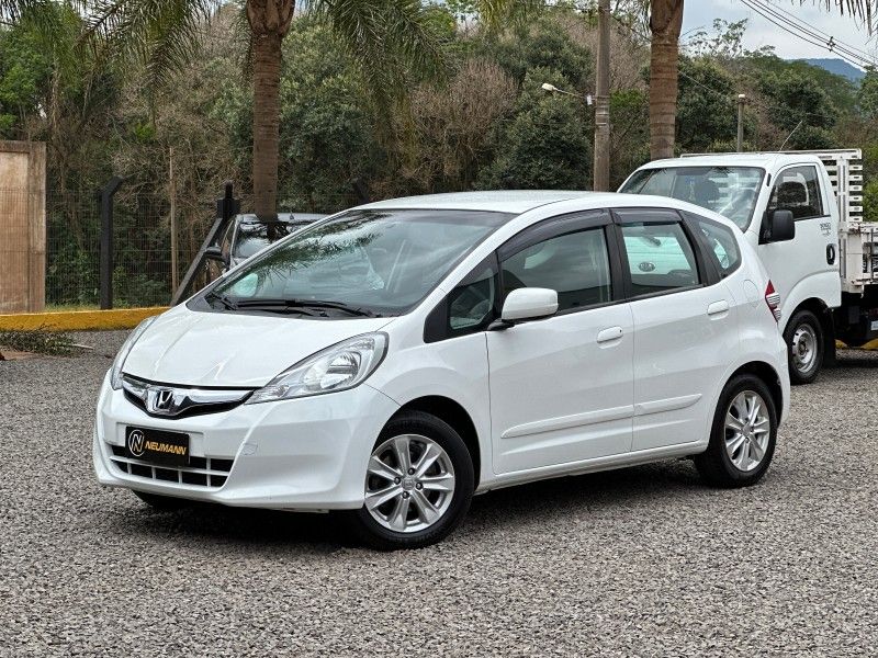 Honda FIT LX 1.4 16V 2014 NEUMANN VEÍCULOS ARROIO DO MEIO / Carros no Vale