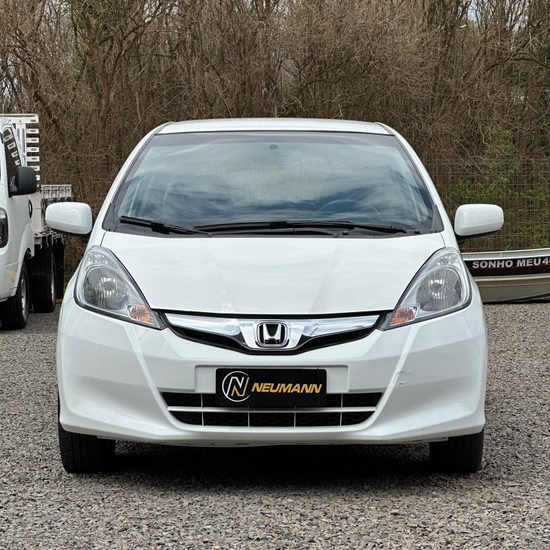 Honda FIT LX 1.4 16V 2014 NEUMANN VEÍCULOS ARROIO DO MEIO / Carros no Vale