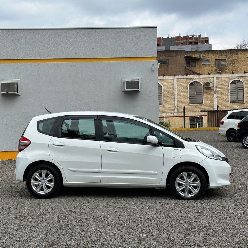 Honda FIT LX 1.4 16V 2014 NEUMANN VEÍCULOS ARROIO DO MEIO / Carros no Vale