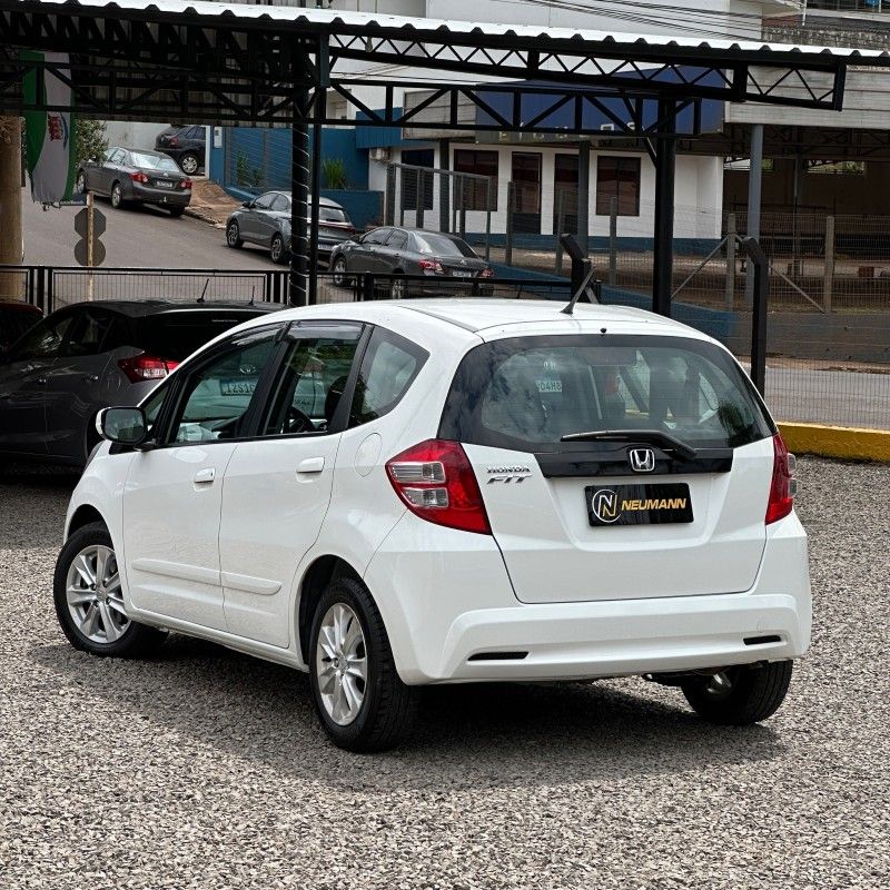 Honda FIT LX 1.4 16V 2014 NEUMANN VEÍCULOS ARROIO DO MEIO / Carros no Vale