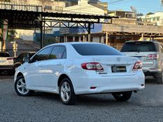 Toyota COROLLA XEi 2.0 2013 NEUMANN VEÍCULOS ARROIO DO MEIO / Carros no Vale