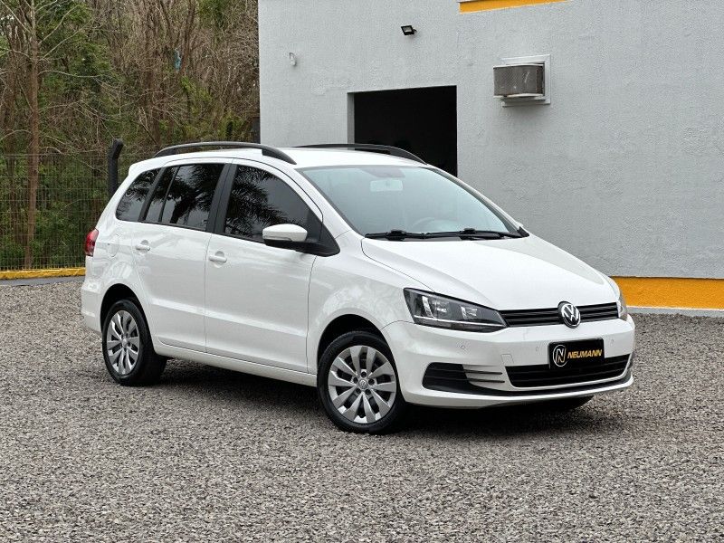 Volkswagen SPACEFOX TRENDLINE 1.6 MSI 16V 2019 NEUMANN VEÍCULOS ARROIO DO MEIO / Carros no Vale