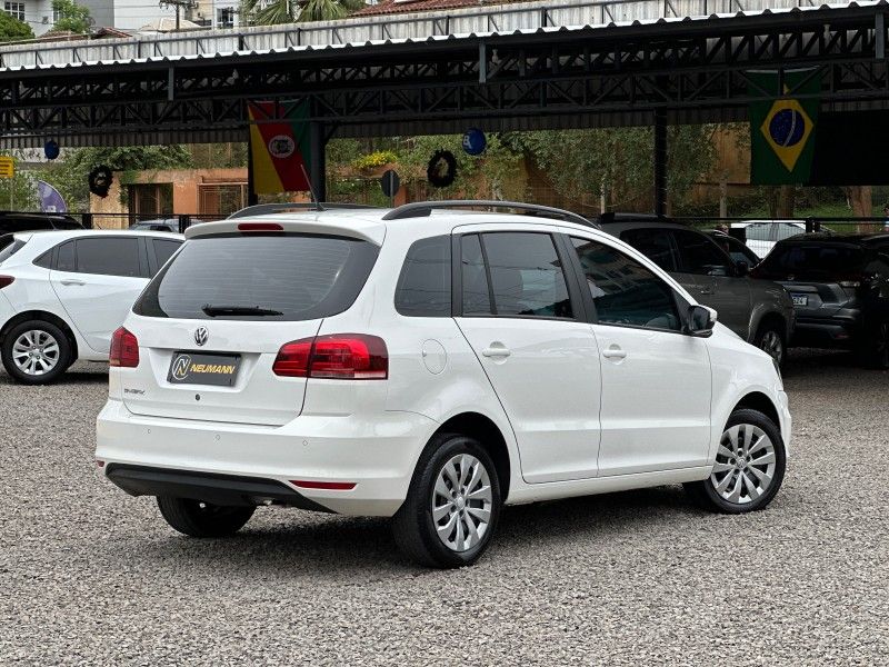 Volkswagen SPACEFOX TRENDLINE 1.6 MSI 16V 2019 NEUMANN VEÍCULOS ARROIO DO MEIO / Carros no Vale