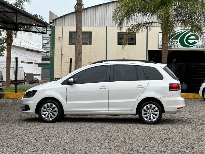 Volkswagen SPACEFOX TRENDLINE 1.6 MSI 16V 2019 NEUMANN VEÍCULOS ARROIO DO MEIO / Carros no Vale