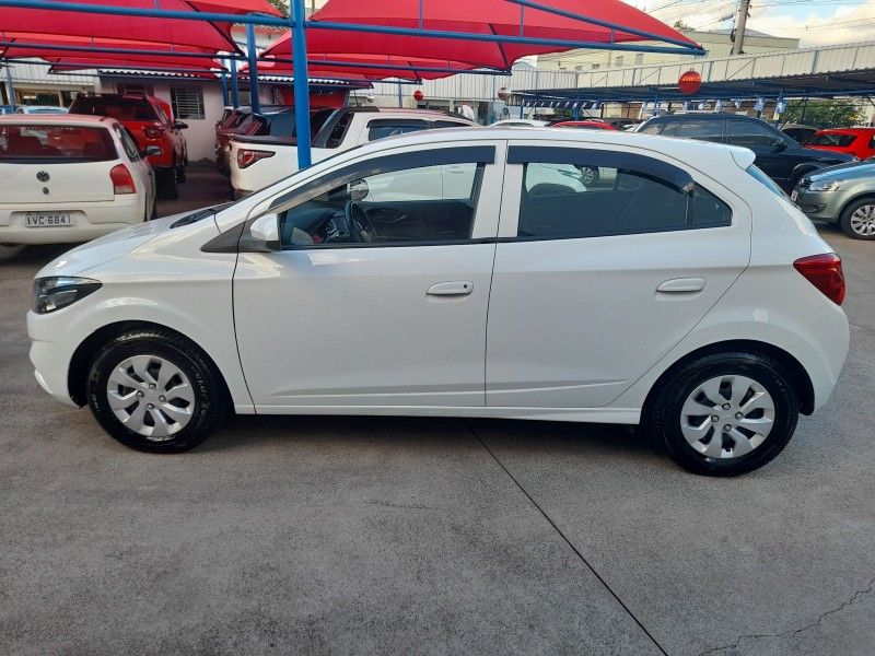 Chevrolet ONIX LT 1.0 8V 2017 FERREIRA VEÍCULOS VENÂNCIO AIRES / Carros no Vale