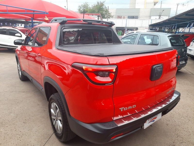 Fiat TORO FREEDOM 1.8 2017 FERREIRA VEÍCULOS VENÂNCIO AIRES / Carros no Vale