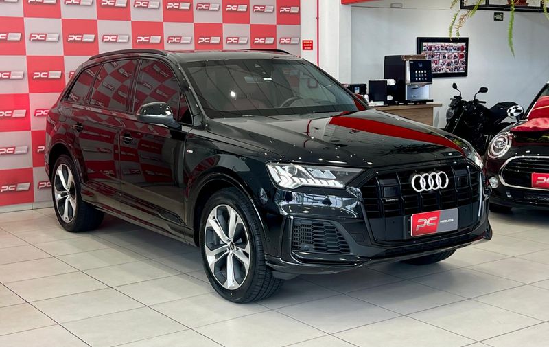 Audi Q7 Perf Black 3.0 TFSI Quat.Tip.(Híb.) 2022/2023 PC VEÍCULOS SANTA CRUZ DO SUL / Carros no Vale