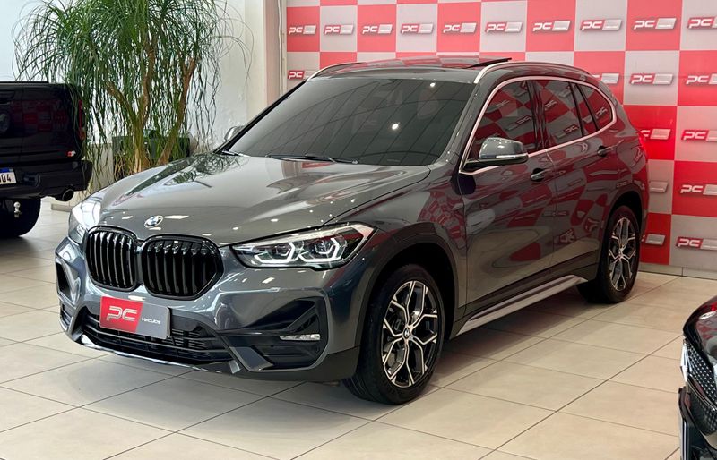 BMW X1 SDRIVE 20i 2.0/ TB Acti 2020/2021 PC VEÍCULOS SANTA CRUZ DO SUL / Carros no Vale