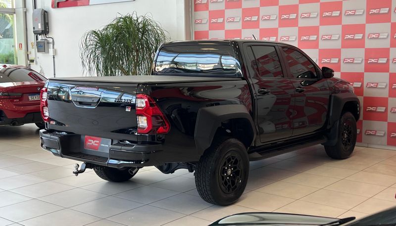 Toyota Hilux CD GR-S 4×4 2.8 TDI Dies 2023/2024 PC VEÍCULOS SANTA CRUZ DO SUL / Carros no Vale