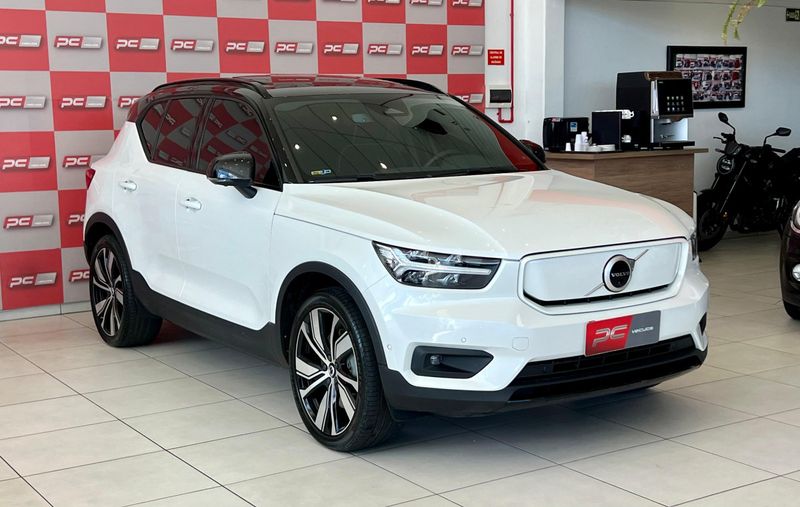 Volvo XC 40 Recharge Pure Eletric (Elétrico) 2021/2022 PC VEÍCULOS SANTA CRUZ DO SUL / Carros no Vale